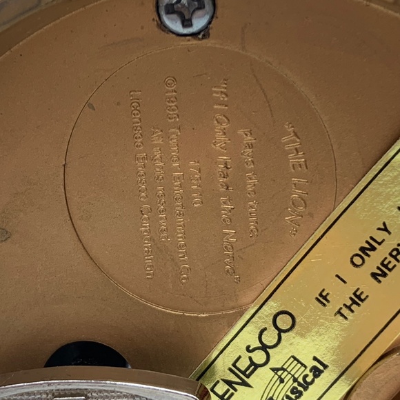 Vintage Enesco The Wizard of Oz Cowardly Lion Music Box NOT Working - Picture 9 of 10